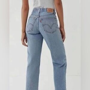 Vintage Levi's 550 Light Blue Women's Jeans